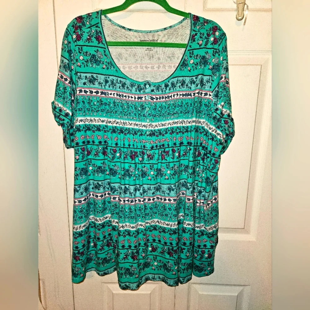 #492-Woman Within-Short-Sleeve Pintucked Henley Tunic Green PatternedSze. 26/28W - Picture 2 of 6